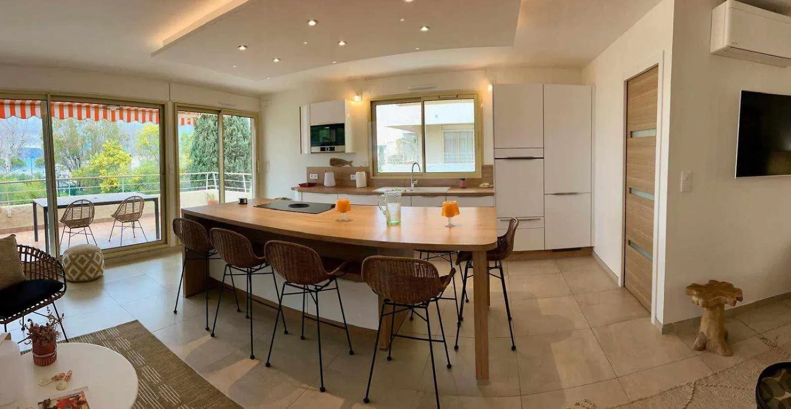 Luxueux Appartement Vue Mer Saint-Tropez Apartment